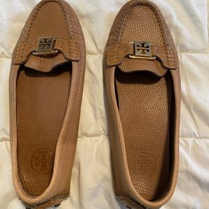 Never worn Tory Burch camel colored loafers.